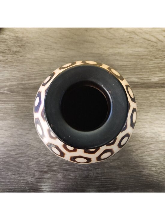 Vintage Peru Chulucanas Handmade Abstract Pottery Vases Signed Valeriano Paz (2) - Picture 7 of 11